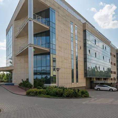 Jerozolimskie 232 By Bookinghost